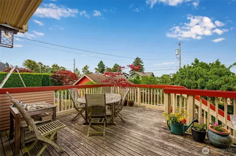 Exterior - 1602 Rucker Ave, Everett, WA 98201 photo 5 of 9