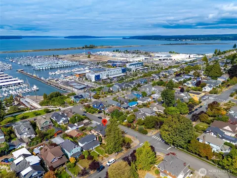 View/Area - 1602 Rucker Ave, Everett, WA 98201 photo 5 of 6