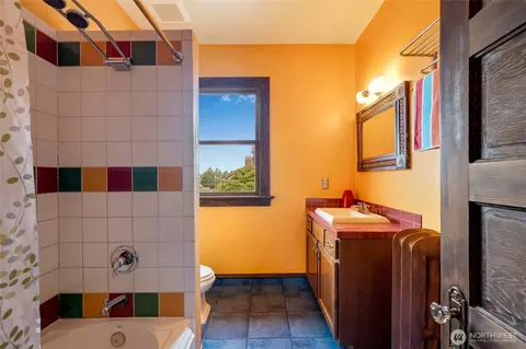 Bath - 1602 Rucker Ave, Everett, WA 98201 photo 3 of 3