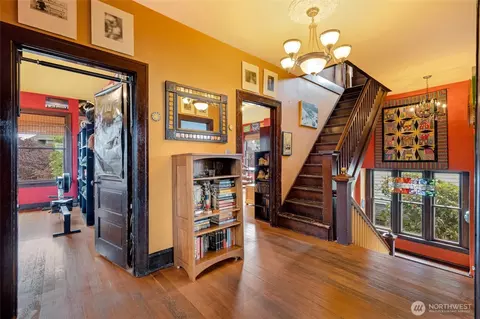Entry Way - 1602 Rucker Ave, Everett, WA 98201 photo 4 of 5
