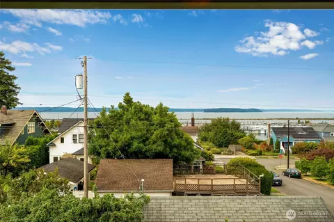 View/Area - 1602 Rucker Ave, Everett, WA 98201 photo 2 of 6