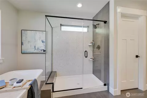Bath - 19221 Meridian Dr SE #CW 16, Bothell, WA 98012 photo 8 of 8