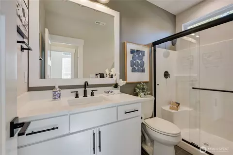 Bath - 19221 Meridian Dr SE #CW 16, Bothell, WA 98012 photo 1 of 8