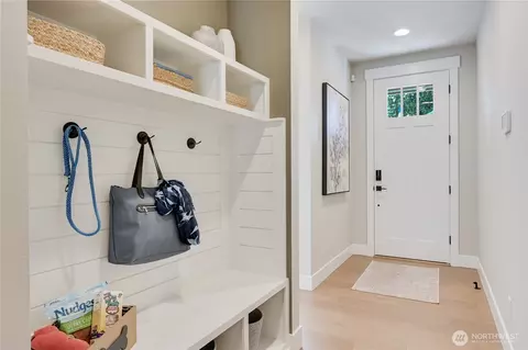 Entry Way - 19221 Meridian Dr SE #CW 16, Bothell, WA 98012 photo 3 of 4