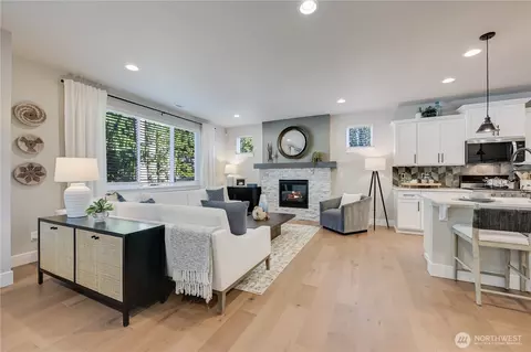 Living - 19221 Meridian Dr SE #CW 16, Bothell, WA 98012 photo 4 of 6