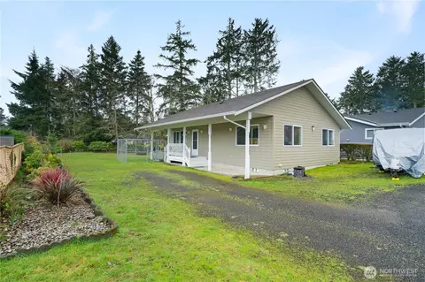 281 Cakesosta St SE, Ocean Shores, WA 98569
