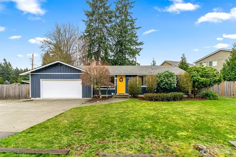 17419 Gravenstein Rd, Bothell, WA 98012