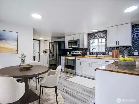3001 S 288th St #111, Federal Way, WA 98003