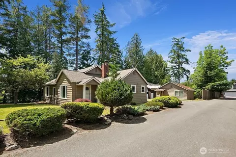 1564 NE Serpentine Pl, Shoreline, WA 98155