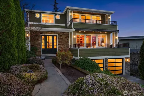 3311 Burnett Ave N, Renton, WA 98056
