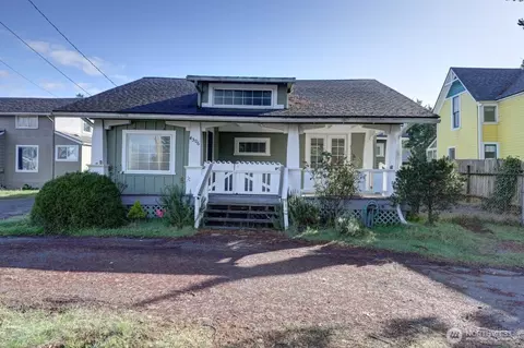 4506 Pacific Way, Seaview, WA 98644