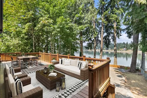3355 SE Arcadia Rd, Shelton, WA 98584