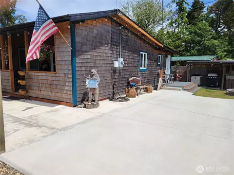 22604 S Pl, Ocean Park, WA 98640