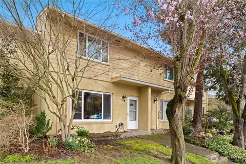 4877 Terrace Dr NE, Seattle, WA 98105