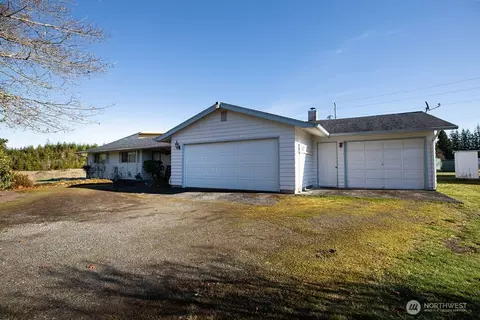 371 Flora Pl, Forks, WA 98331