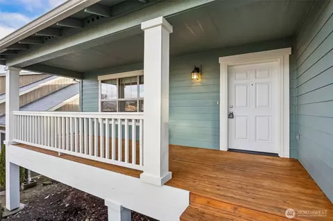 Exterior - 20111 40th Ave E, Spanaway, WA 98387 photo 2 of 4