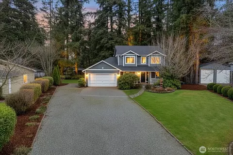 19910 SE 242nd Pl, Maple Valley, WA 98038
