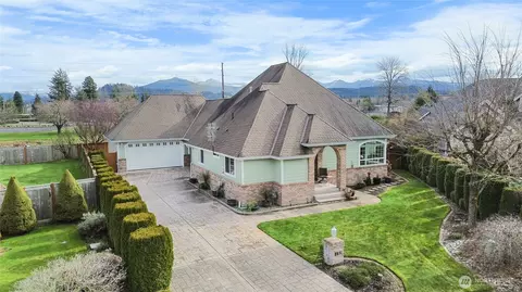 545 Mountain Circle Dr, Buckley, WA 98321