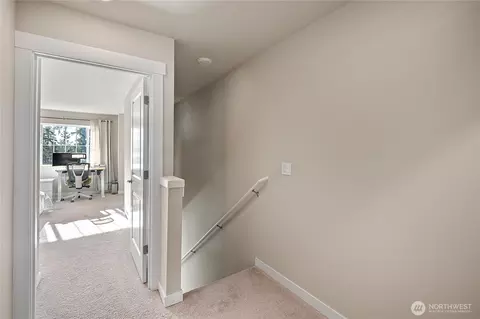 Entry Way - 1621 Seattle Hill Rd #JJ-3, Bothell, WA 98012 photo 2 of 3