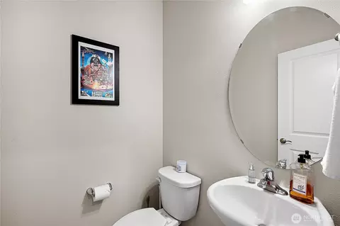Bath - 1621 Seattle Hill Rd #JJ-3, Bothell, WA 98012 photo 1 of 4
