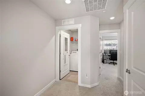 Entry Way - 1621 Seattle Hill Rd #JJ-3, Bothell, WA 98012 photo 3 of 3