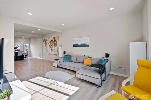 Living - 1621 Seattle Hill Rd #JJ-3, Bothell, WA 98012 photo 1 of 1