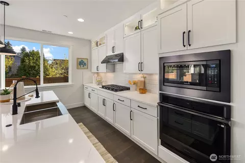 Kitchen - 809 211th Pl SE, Bothell, WA 98021 photo 1 of 1