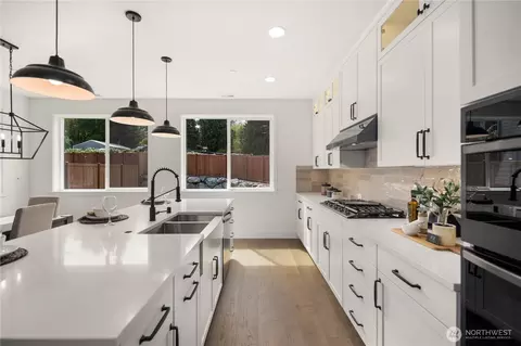 Kitchen - 729 211th Pl SE, Bothell, WA 98021 photo 1 of 2