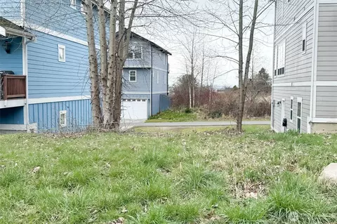 1625 Bayview Ave, Blaine, WA 98230