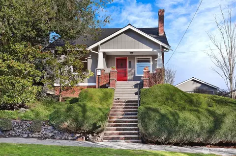 6526 16th Ave NW, Seattle, WA 98117