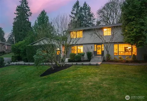 6010 93rd Ave SE, Mercer Island, WA 98040