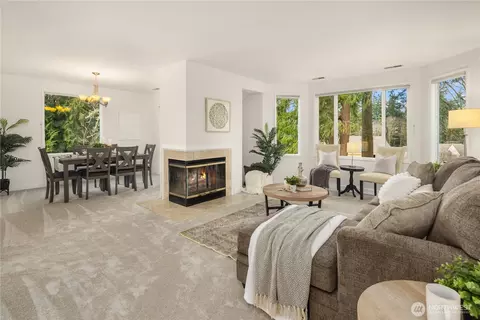 22125 SE 40th Ln, Issaquah, WA 98029