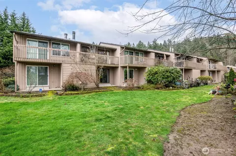 8521 S 259th St #B-15, Kent, WA 98030