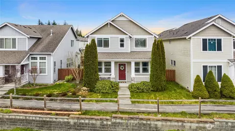 8422 28th St NE, Lake Stevens, WA 98258