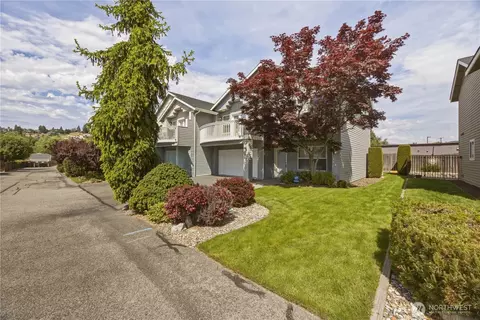 222 Parkway Dr, Manson, WA 98831