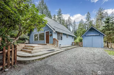 27525 NE Baywood Dr, Kingston, WA 98346