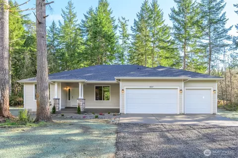 607 198th Avenue Ct NW, Lakebay, WA 98349