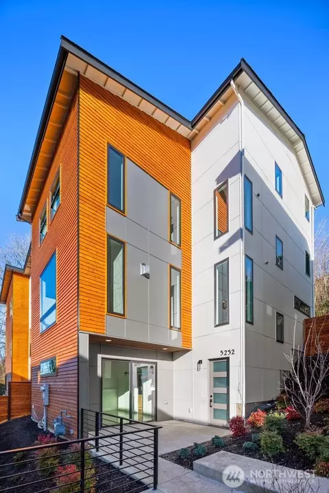 5252 23rd Ave SW, Seattle, WA 98106