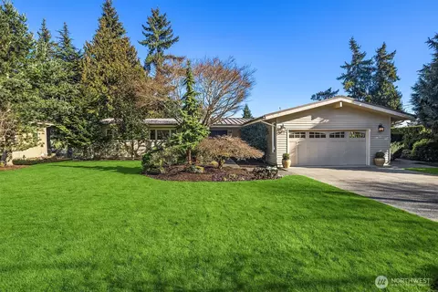 2414 79th Ave NE, Medina, WA 98039
