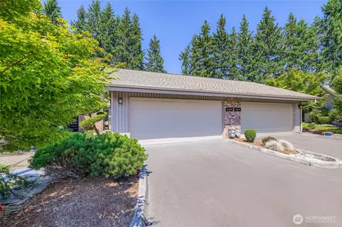 14208 NE 2nd Pl, Bellevue, WA 98007