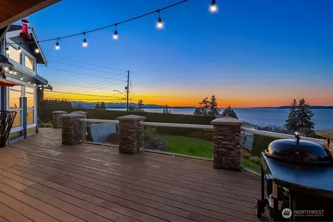 17003 Talbot Rd, Edmonds, WA 98026