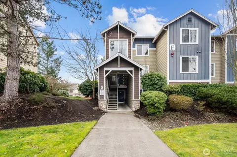 710 240th Way SE #F-301, Sammamish, WA 98074