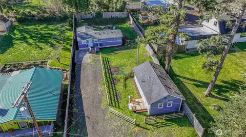 2803 S Woodhill Ct, Westport, WA 98595