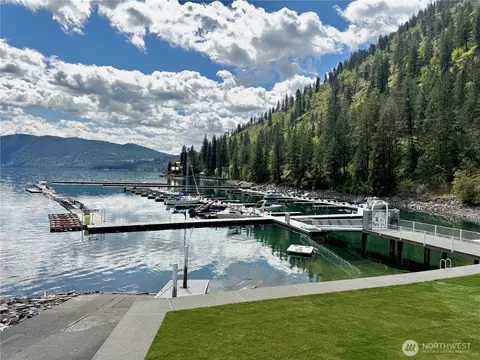 11415 S Lakeshore Rd #7, Chelan, WA 98816