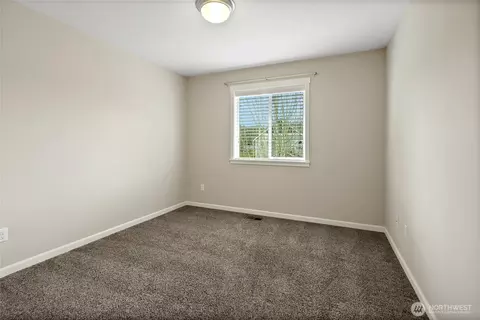 Bedroom - 14925 Benton Loop, Sumner, WA 98390 photo 3 of 5