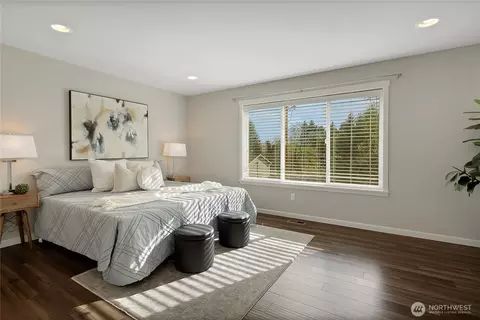Bedroom - 14925 Benton Loop, Sumner, WA 98390 photo 4 of 5