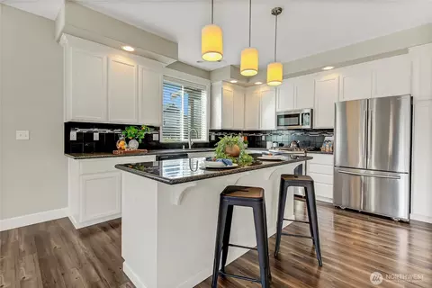 Kitchen - 14925 Benton Loop, Sumner, WA 98390 photo 2 of 3