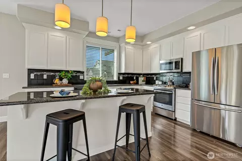 Kitchen - 14925 Benton Loop, Sumner, WA 98390 photo 1 of 3