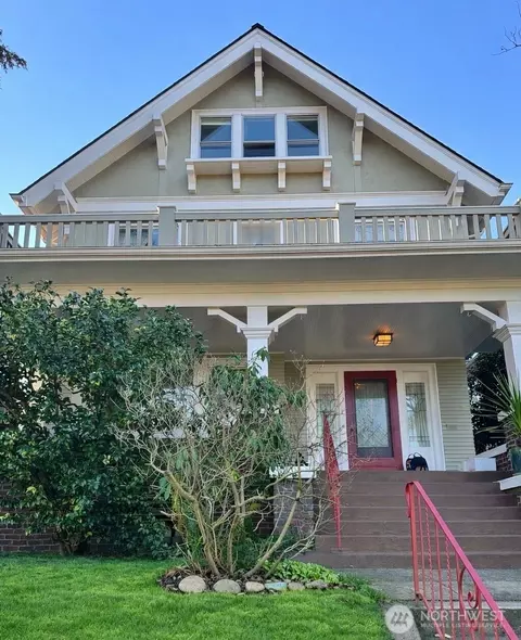 1227 20th Ave E, Seattle, WA 98112
