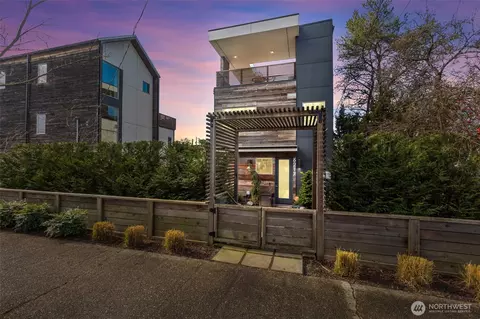 6217 Flora Ave S, Seattle, WA 98108